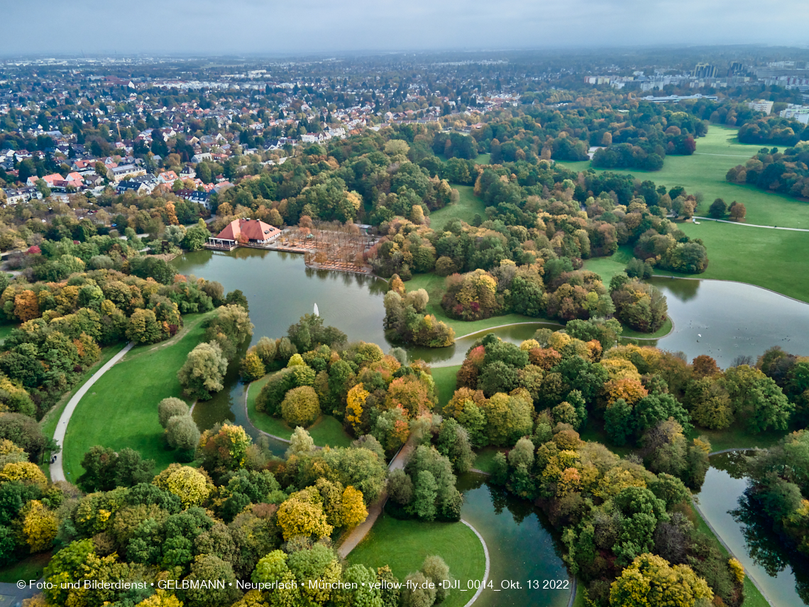 13.10.2022 - Der Ostpark mit See und Biergarten in Neuperlach 13.10.2022 - Der Ostpark mit See und Biergarten in Neuperlach